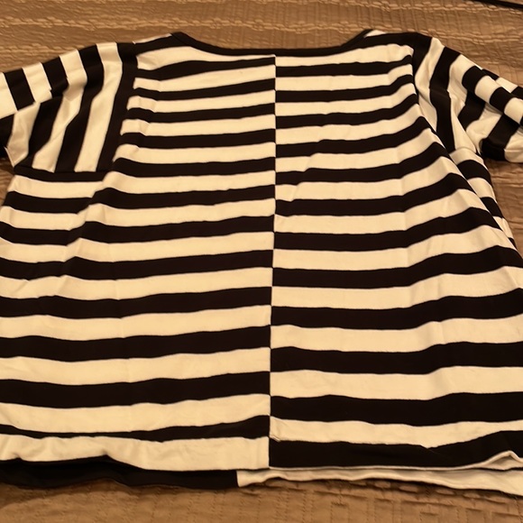 Jones New York top, black/white striped, cotton blend, 1X - Picture 8 of 9